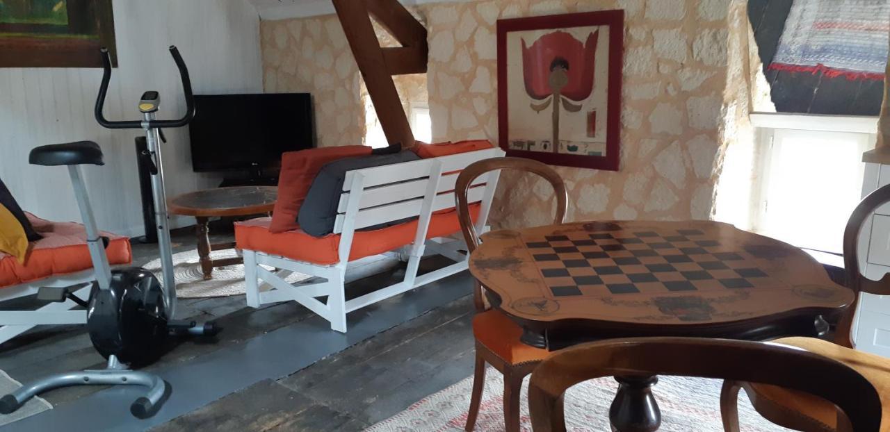 La Miramboise, Chambres Et Table D Hotes Мірамбо Екстер'єр фото